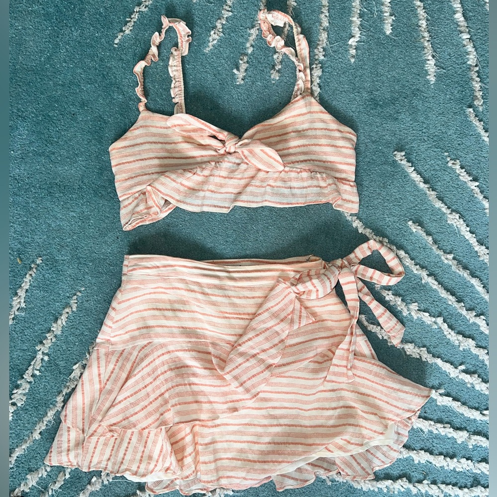 Top and skirt matching set